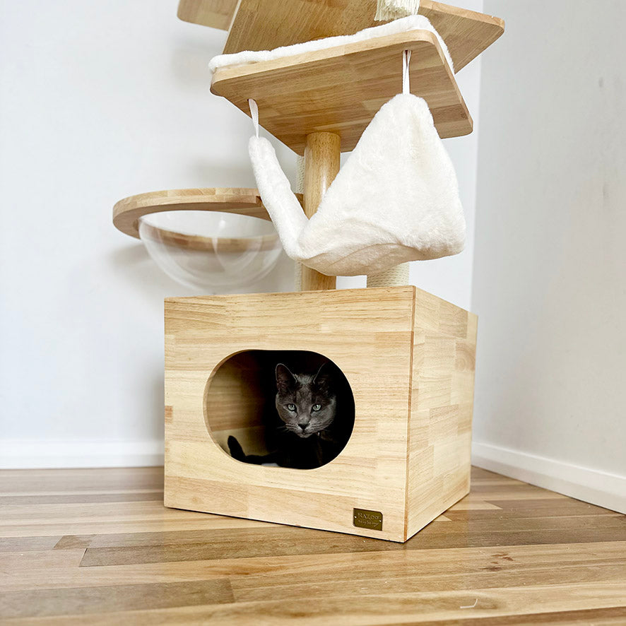 Scandi Cat Scratch Tree